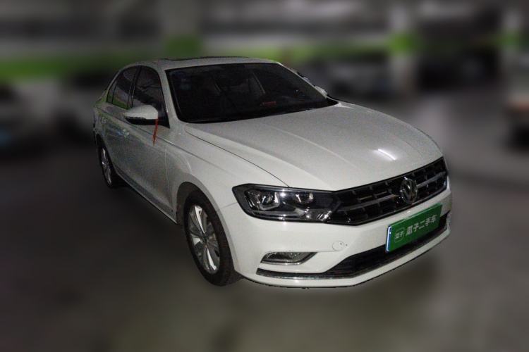 Used Volkswagen Bora 2018 1.5L Automatic Comfort Model Front Right 45 Deg