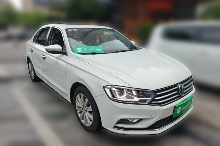 Used Volkswagen Bora 2018 1.5L Manual Comfort Model Front Right 45 Deg