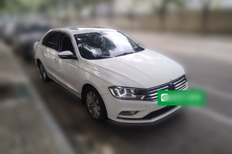 Used Volkswagen Bora 2018 1.5L Manual Comfort Model Front Right 45 Deg