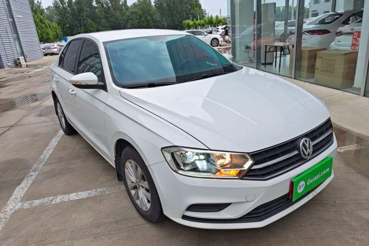 Used Volkswagen Bora 2018 1.5L Automatic Fashion Model Front Right 45 Deg
