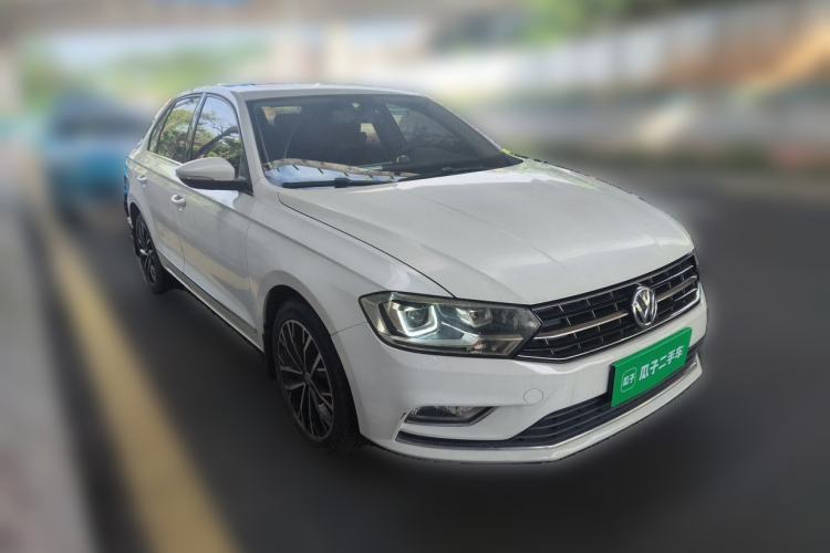 Used Volkswagen Bora 2018 1.5L Automatic Comfort Model Front Right 45 Deg