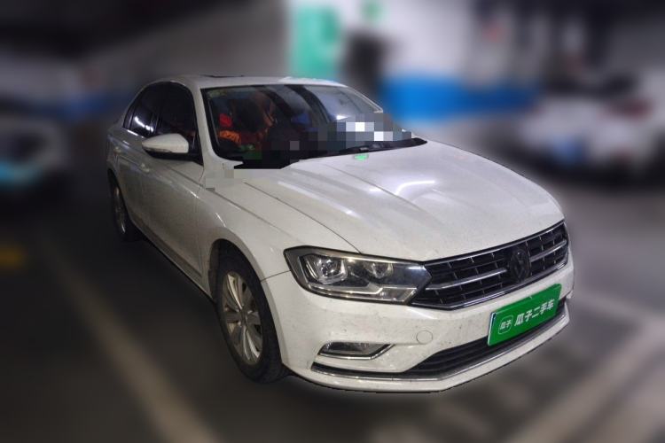 Used Volkswagen Bora 2018 1.5L Automatic Comfort Model Front Right 45 Deg