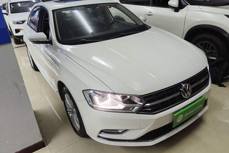 Used Volkswagen Bora 2018 1.5L Automatic Comfort Model Front Right 45 Deg