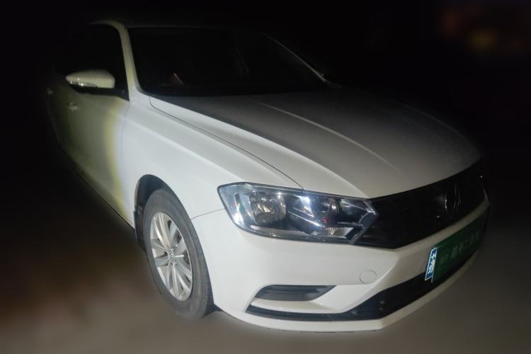 Used Volkswagen Bora 2018 1.5L Manual Fashion Model Front Right 45 Deg
