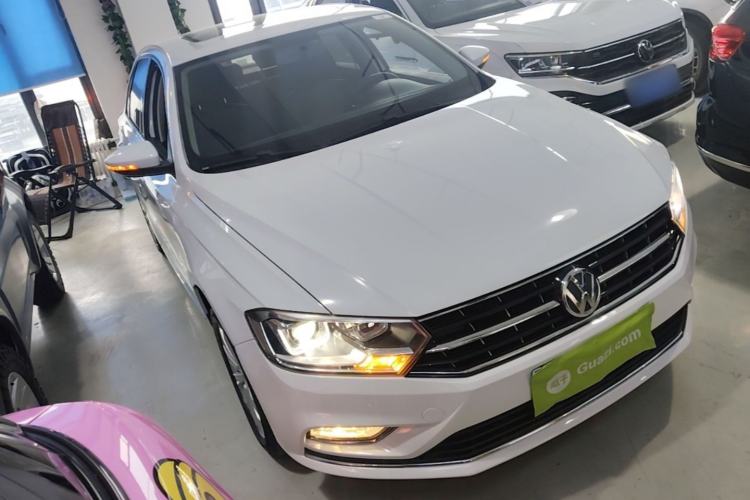 Used Volkswagen Bora 2018 1.5L Automatic Comfort Model Front Right 45 Deg