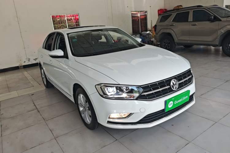 Used Volkswagen Bora 2018 1.5L Manual Comfort Model Front Right 45 Deg