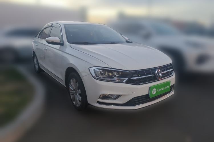 Used Volkswagen Bora 2018 1.5L Manual Comfort Model Front Right 45 Deg