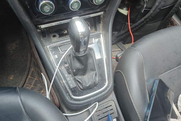 Used Volkswagen Bora 2018 1.5L Automatic Comfort Model Gear Lever
