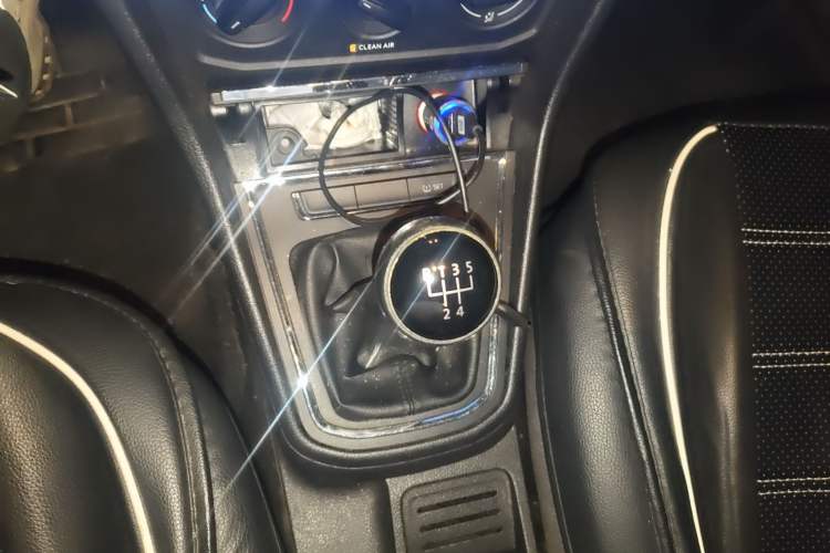 Used Volkswagen Bora 2018 1.5L Manual Fashion Model Gear Lever