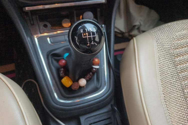 Used Volkswagen Bora 2018 1.5L Manual Fashion Model Gear Lever