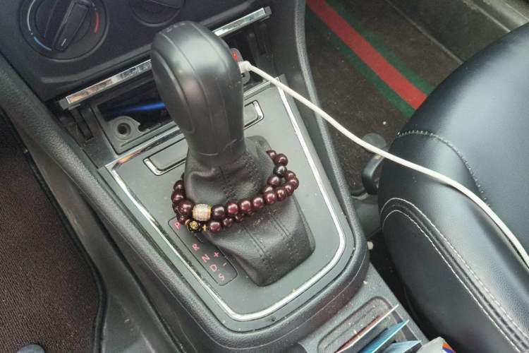 Used Volkswagen Bora 2018 1.5L Automatic Fashion Model Gear Lever
