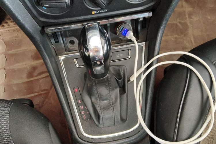 Used Volkswagen Bora 2018 1.5L Automatic Fashion Model Gear Lever