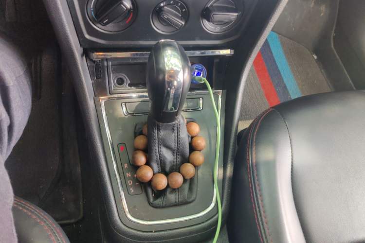Used Volkswagen Bora 2018 1.5L Automatic Fashion Model Gear Lever