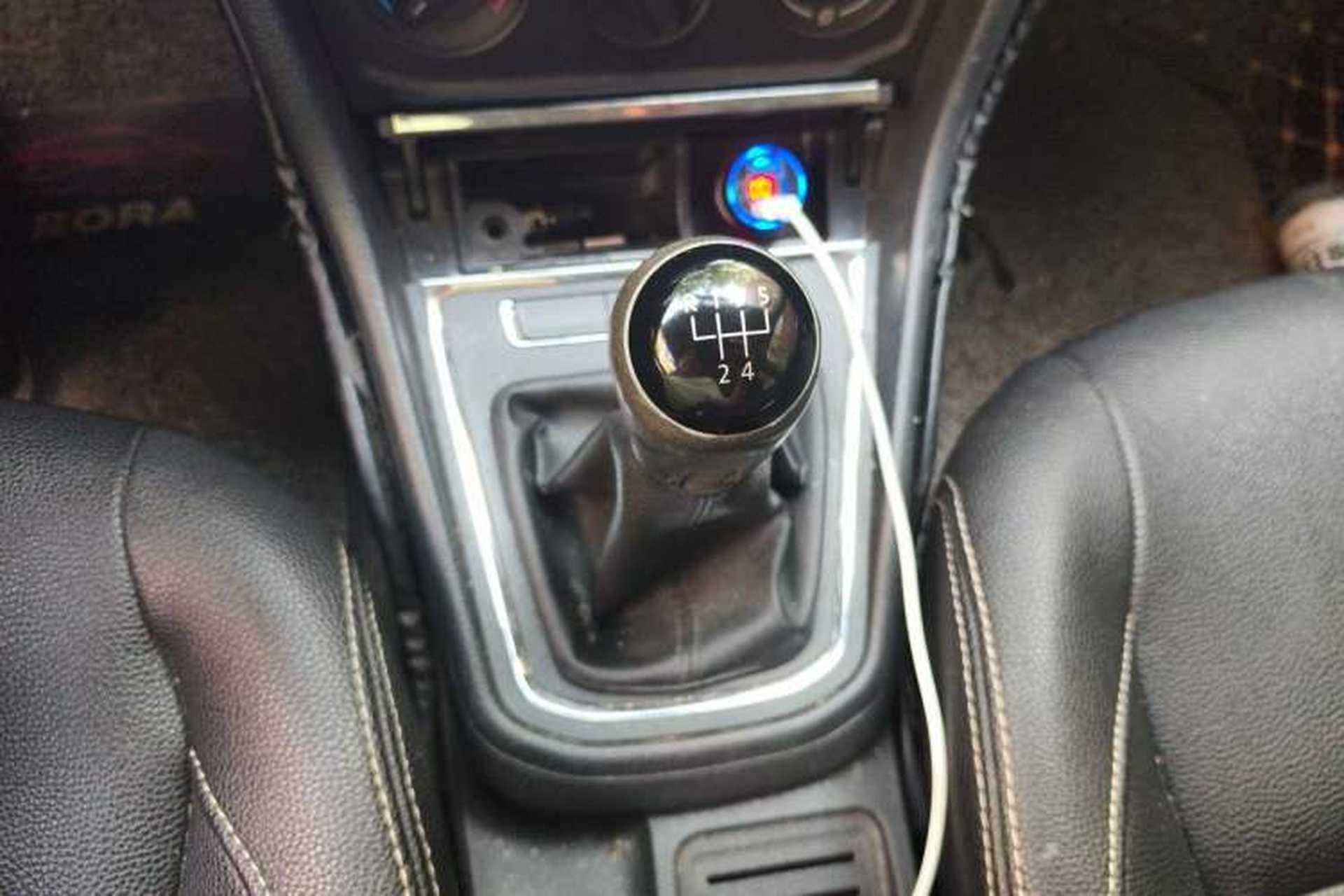 Used Volkswagen Bora 2018 1.5L Manual Fashion Model Gear Lever