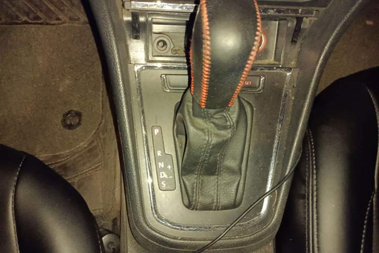 Used Volkswagen Bora 2018 1.5L Automatic Fashion Model Gear Lever