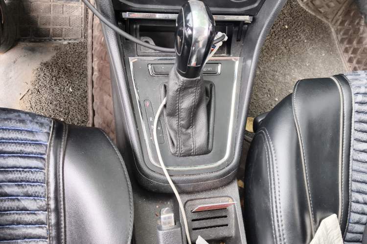 Used Volkswagen Bora 2018 1.5L Automatic Fashion Model Gear Lever