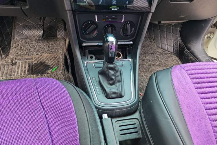 Used Volkswagen Bora 2018 1.5L Automatic Fashion Model Gear Lever