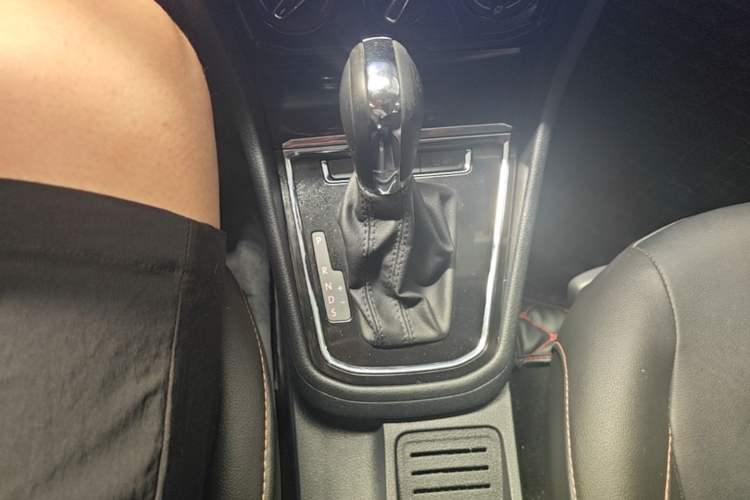 Used Volkswagen Bora 2018 1.5L Automatic Comfort Model Gear Lever