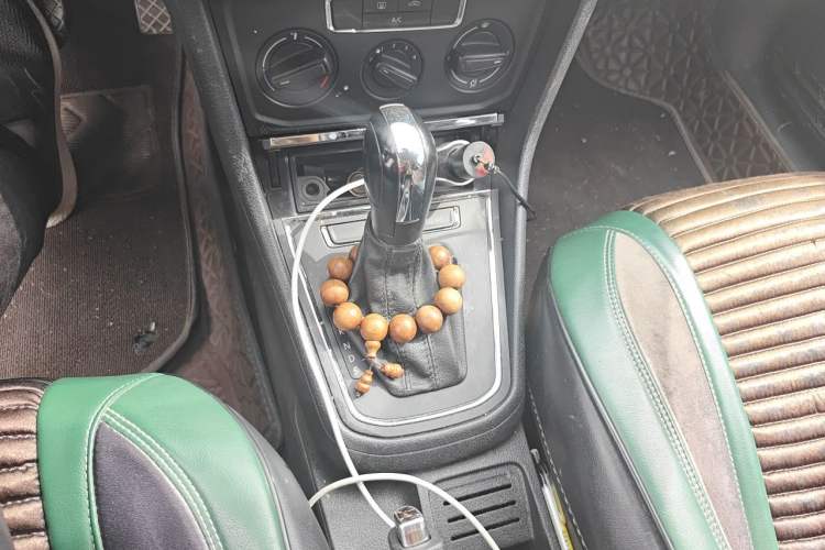 Used Volkswagen Bora 2018 1.5L Automatic Fashion Model Gear Lever
