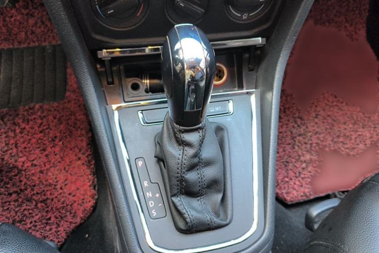 Used Volkswagen Bora 2018 1.5L Automatic Fashion Model Gear Lever