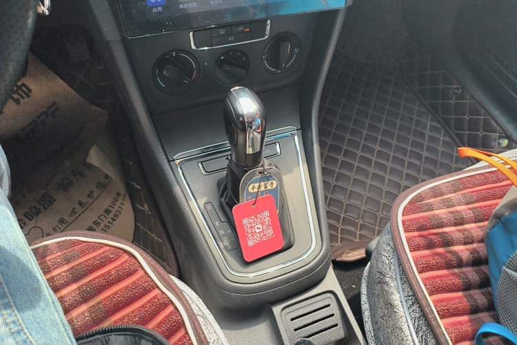 Used Volkswagen Bora 2018 1.5L Automatic Fashion Model Gear Lever