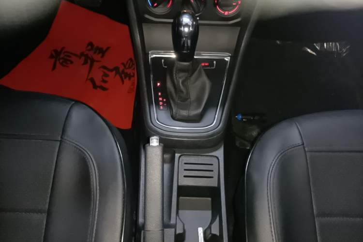 Used Volkswagen Bora 2018 1.5L Automatic Fashion Model Gear Lever