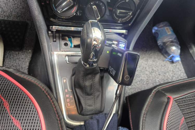 Used Volkswagen Bora 2018 1.5L Automatic Comfort Model Gear Lever