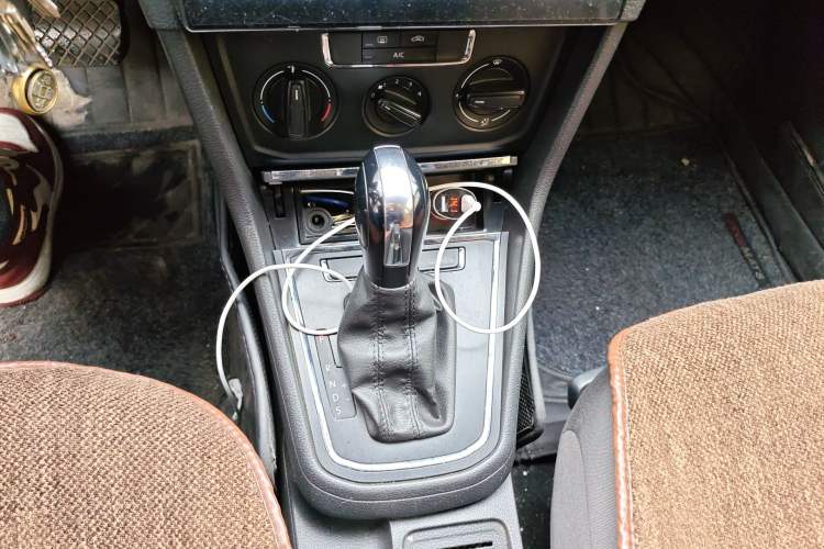 Used Volkswagen Bora 2018 1.5L Automatic Fashion Model Gear Lever