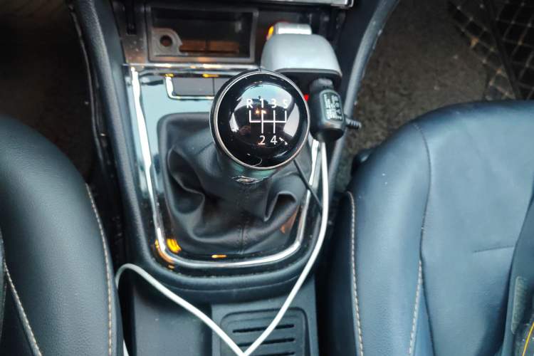 Used Volkswagen Bora 2018 1.5L Manual Comfort Model Gear Lever