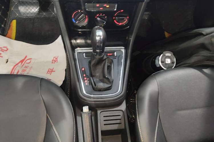 Used Volkswagen Bora 2018 1.5L Automatic Comfort Model Gear Lever