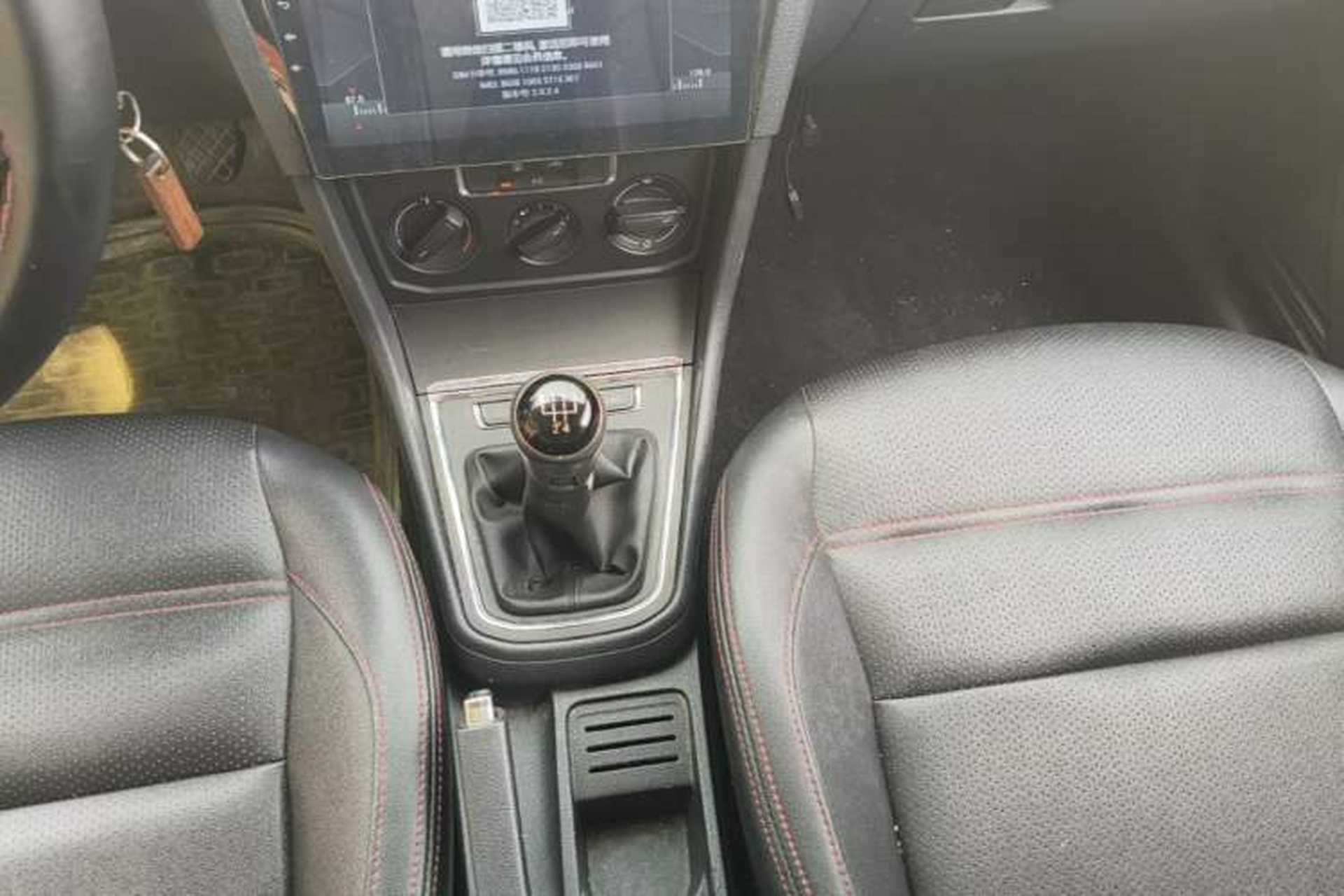 Used Volkswagen Bora 2018 1.5L Manual Fashion Model Gear Lever