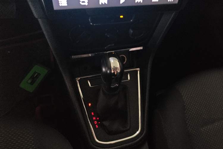 Used Volkswagen Bora 2018 1.5L Automatic Fashion Model Gear Lever