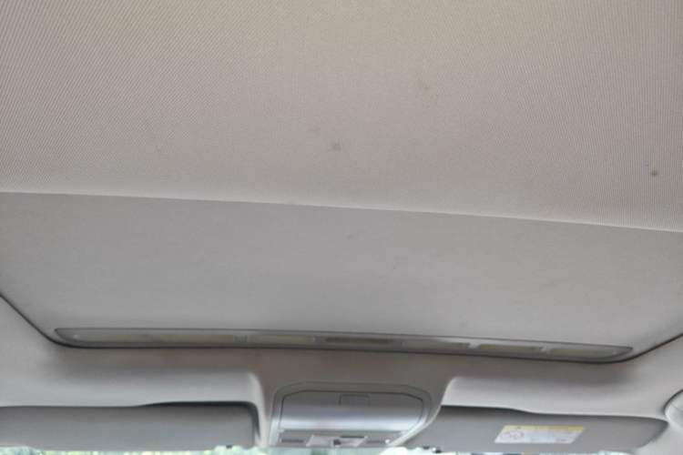 Used Volkswagen Bora 2018 1.5L Automatic Comfort Model Headliner