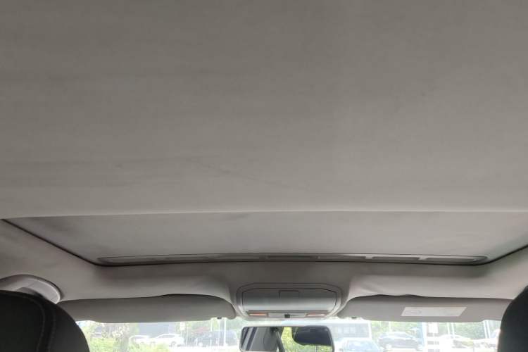 Used Volkswagen Bora 2018 1.5L Manual Comfort Model Headliner