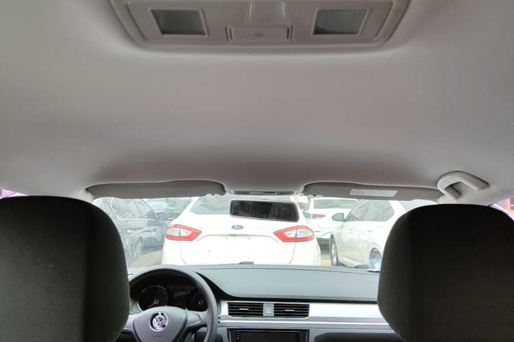 Used Volkswagen Bora 2018 1.5L Automatic Fashion Model Headliner