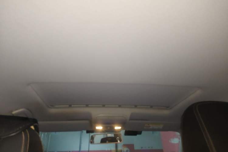 Used Volkswagen Bora 2018 1.5L Automatic Comfort Model Headliner