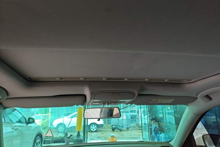 Used Volkswagen Bora 2018 1.5L Automatic Comfort Model Headliner