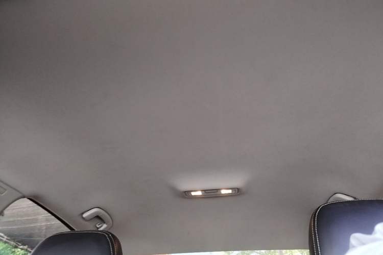 Used Volkswagen Bora 2018 1.5L Automatic Fashion Model Headliner