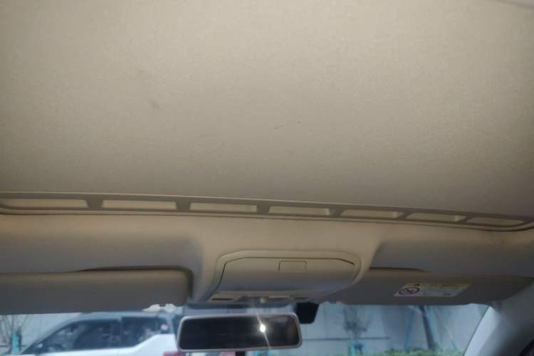 Used Volkswagen Bora 2018 1.5L Automatic Comfort Model Headliner