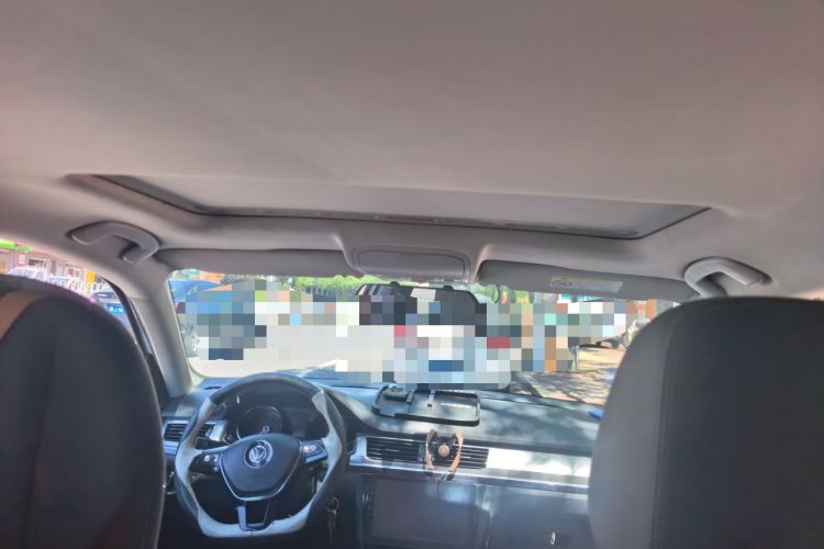 Used Volkswagen Bora 2018 1.5L Automatic Comfort Model Headliner