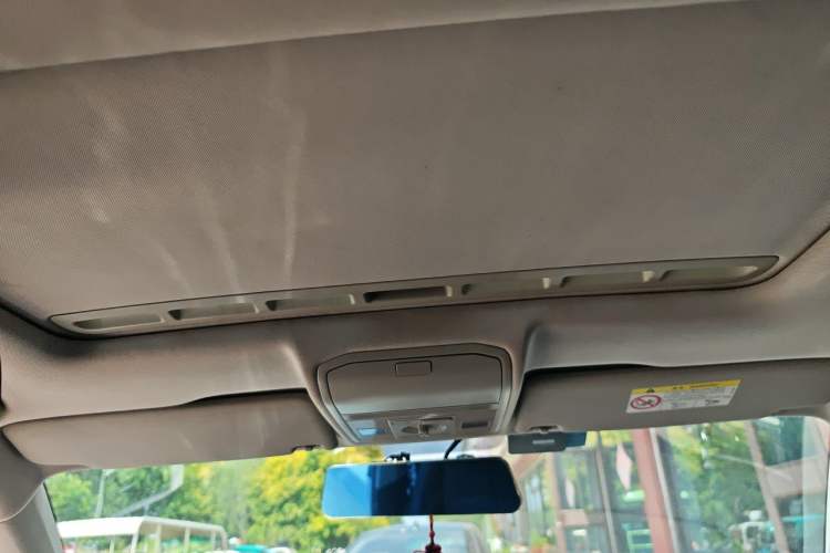Used Volkswagen Bora 2018 1.5L Automatic Comfort Model Headliner