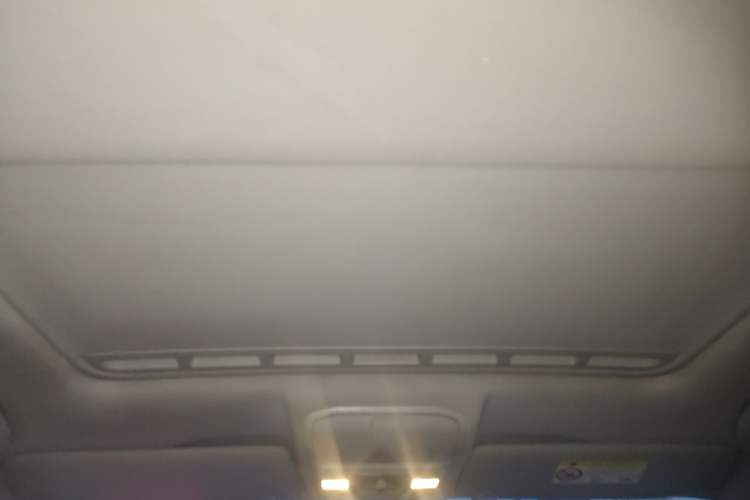 Used Volkswagen Bora 2018 1.5L Manual Comfort Model Headliner