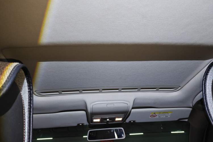 Used Volkswagen Bora 2018 1.5L Automatic Comfort Model Headliner