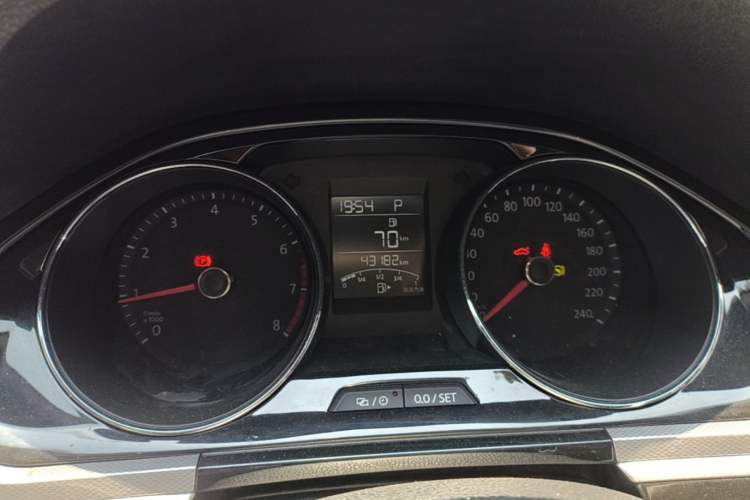 Used Volkswagen Bora 2018 1.5L Automatic Comfort Model Instrument Cluster