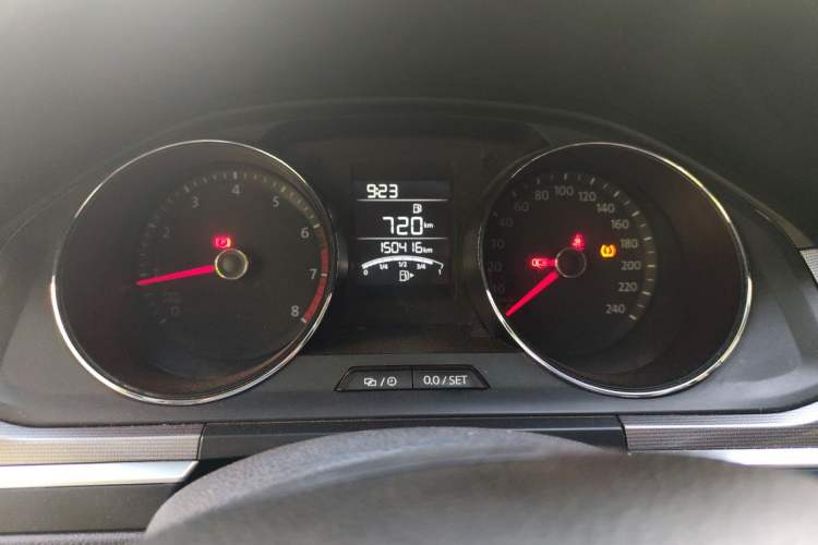 Used Volkswagen Bora 2018 1.5L Manual Fashion Model Instrument Cluster