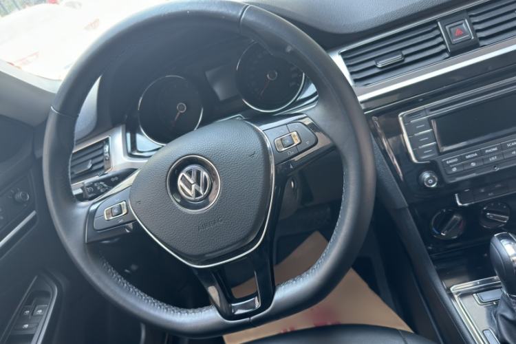 Used Volkswagen Bora 2018 1.5L Automatic Comfort Model Interior 1