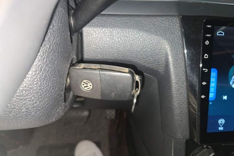 Used Volkswagen Bora 2018 1.5L Automatic Fashion Model Interior 1