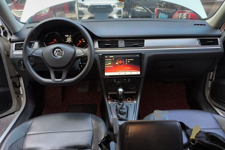 Used Volkswagen Bora 2018 1.5L Automatic Fashion Model Interior 2