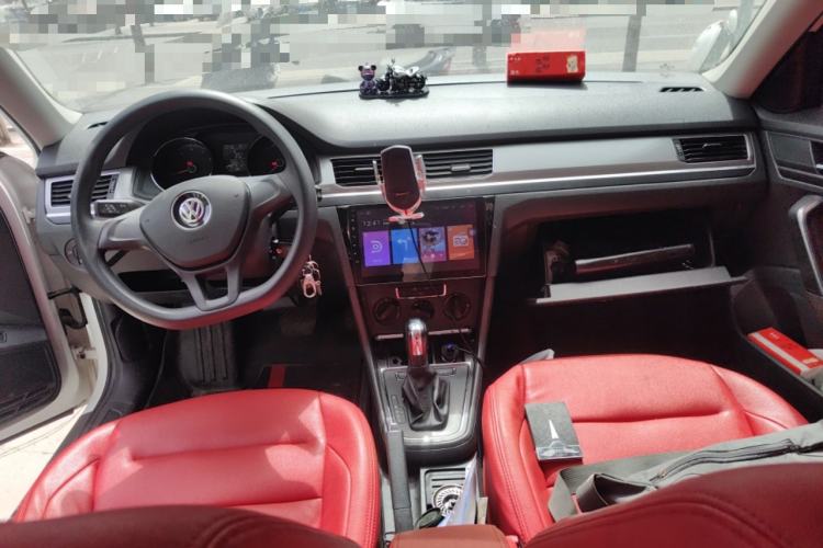 Used Volkswagen Bora 2018 1.5L Automatic Fashion Model Interior 2