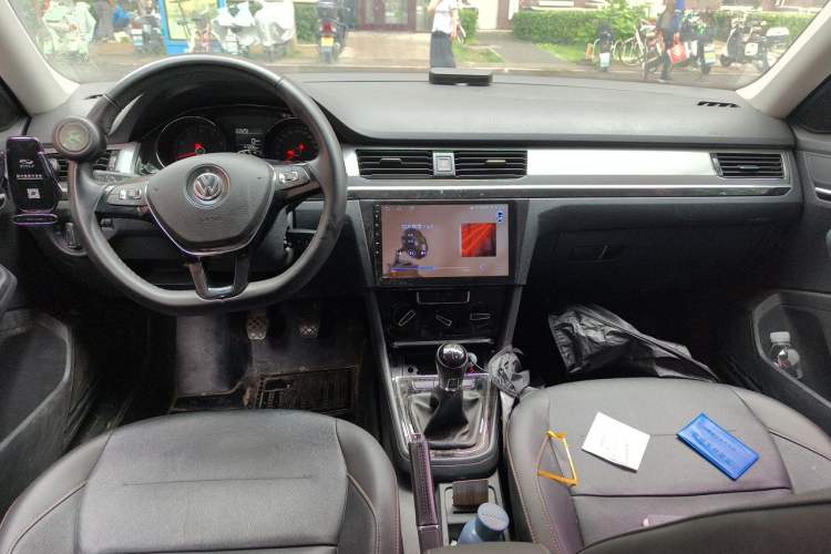 Used Volkswagen Bora 2018 1.5L Manual Comfort Model Interior 2